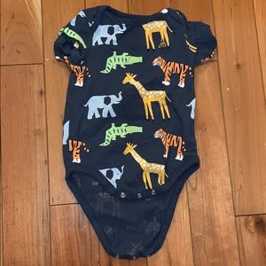 GAP One Pieces - EUC GAP Wild Animal Onesie GAP One Pieces - EUC GAP Wild Animal Onesie